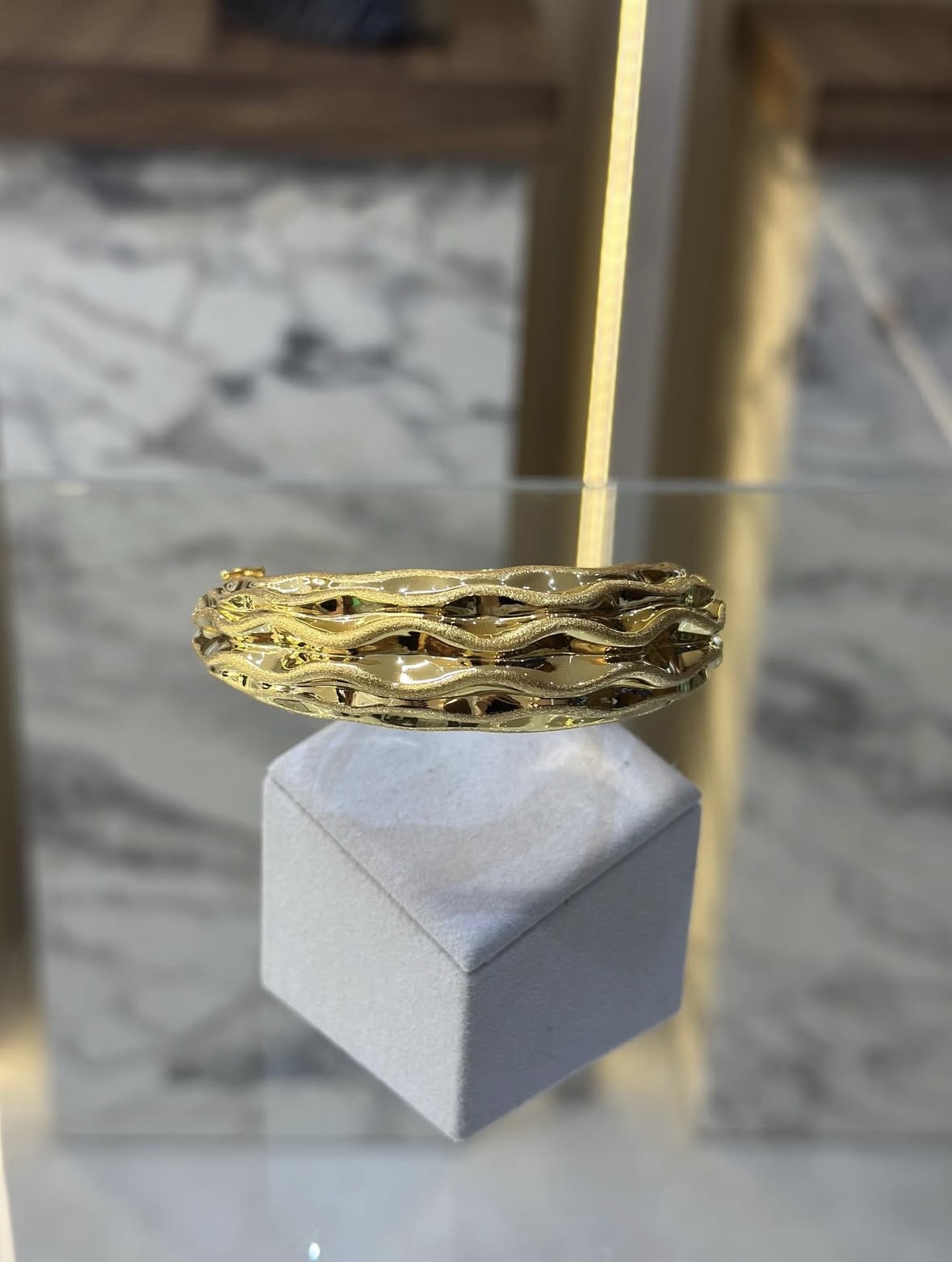 Modern Dalga Form 22 Ayar Altın Bilezik